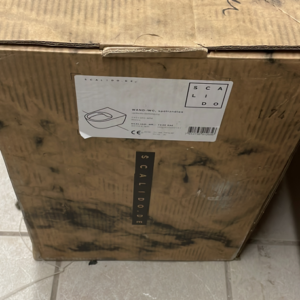 SCALIDO Wand-Tiefspül-WC spülrandlos Ausl. 540mm verdeckte Befestigung weiß